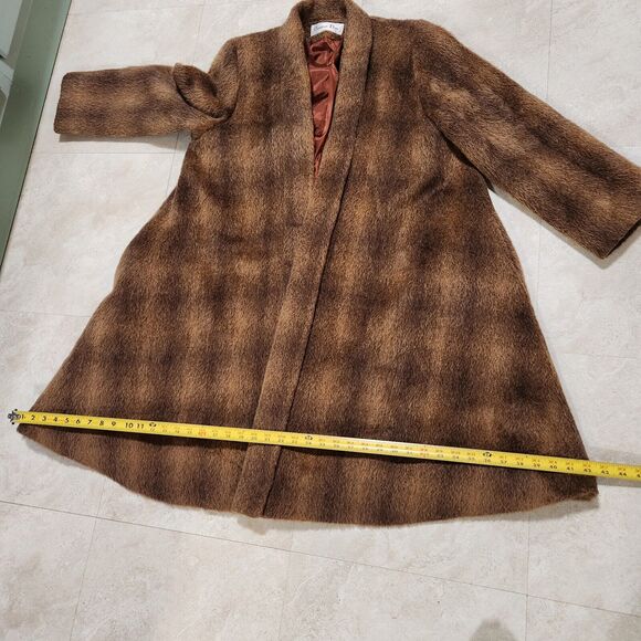VTG Christian Dior Womens Size 8 USA Made Long Fur Coat Jacket Mink? W Pockets - Picture 9 of 16